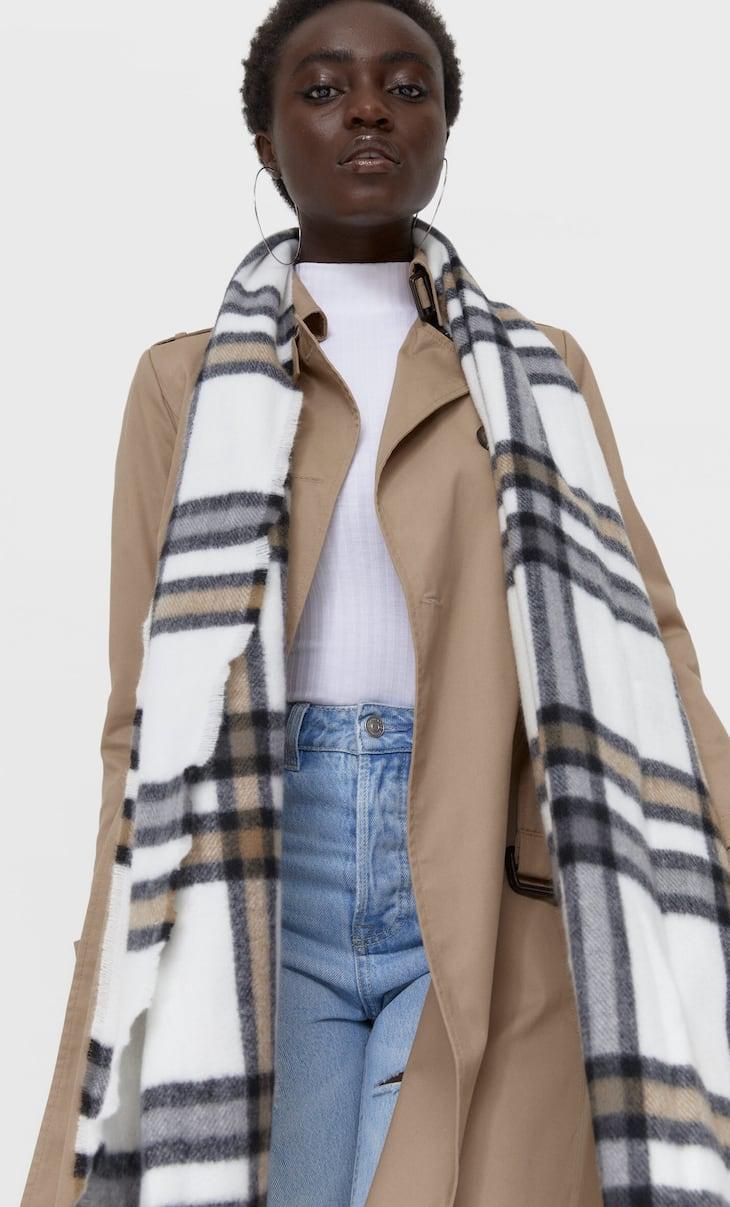 stradivarius-bufanda-590adv-1.jpg